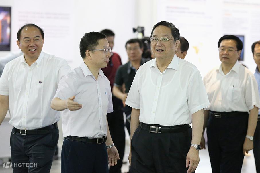 3、2014年06月07日全国政协主席俞正声视察乐鱼体育 .jpg